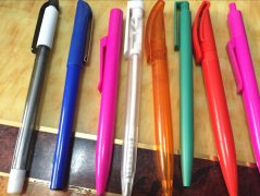 color ball pen image
